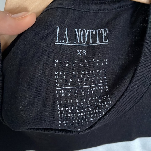 La Notte Aritzia NYC Graphic Tee - Picture 3 of 3